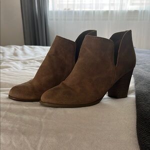 Fergalicious Tan Ankle Boots with V-Cut Design